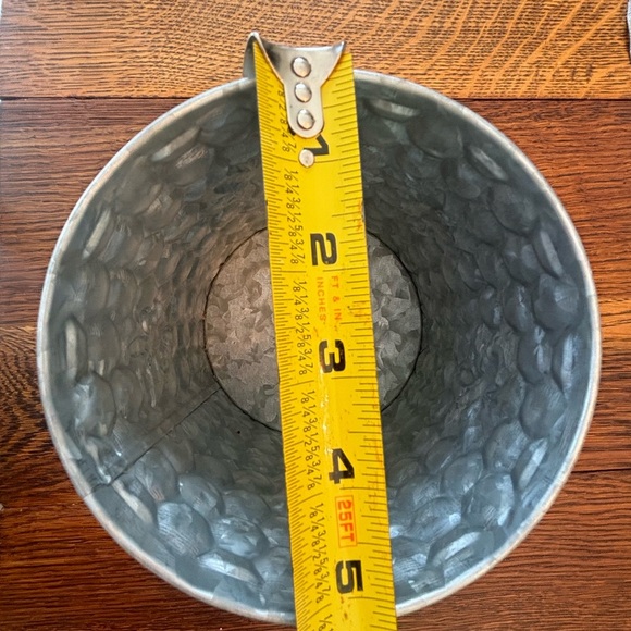 Decorative Honeycomb Patterned Vase - Blue and Gold - Picture 6 of 6